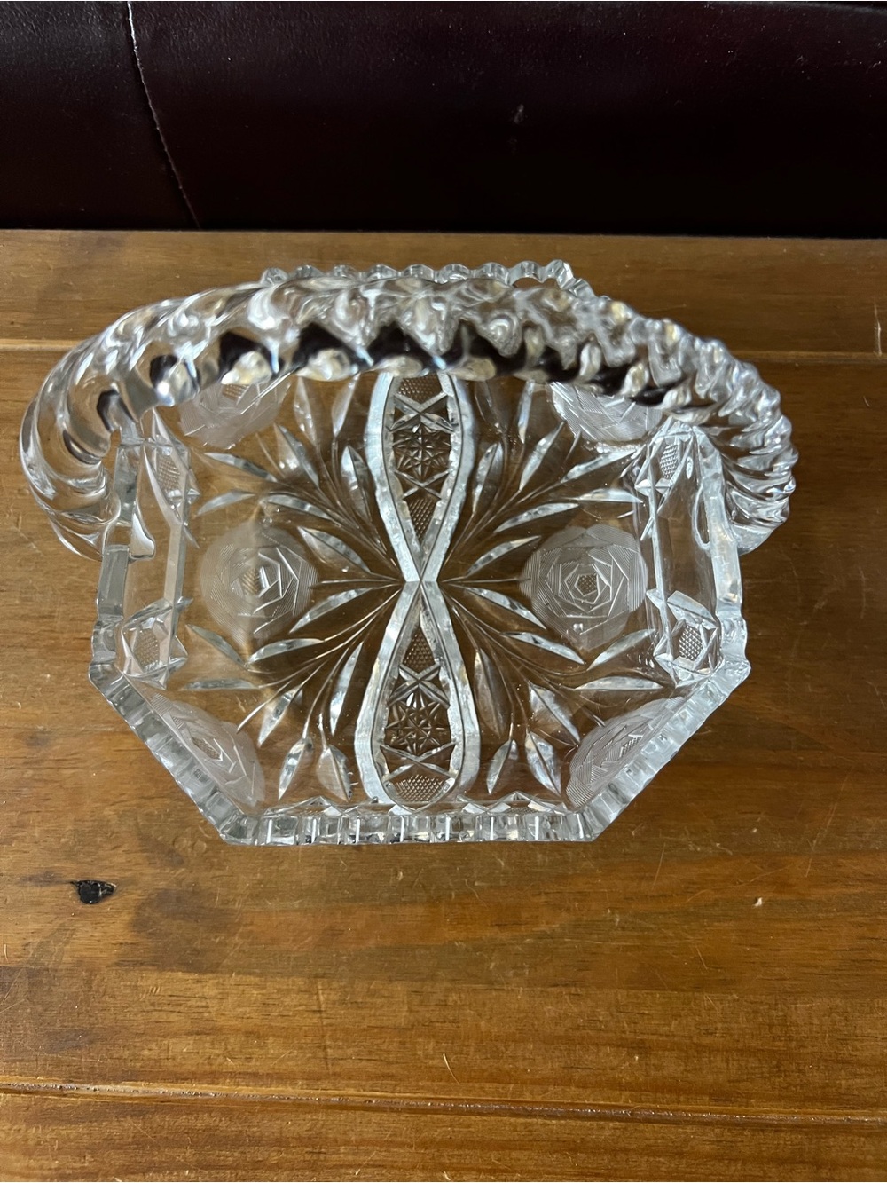 Vintage clear cut lead crystal glass basket. Excellent condition no chips/cracks - Picture 2 of 4
